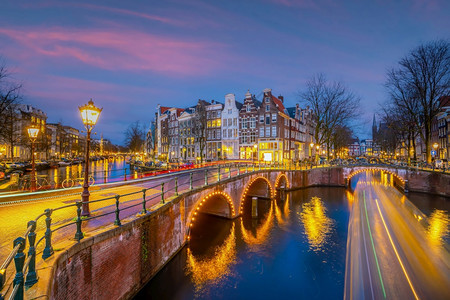 暮市中心阿姆斯特丹市下城天线日落时荷兰的城市风景镇图片