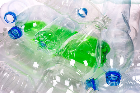 生产斌环境污染概念空塑料瓶可供在封闭状态下回收利用浪费图片