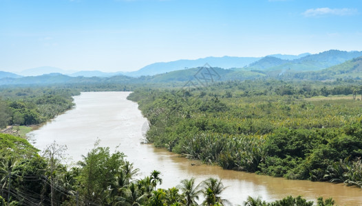 最窄拉廊或者克地峡是马扬半岛最狭窄的KraBuri河边角点形成泰国与缅甸之间的自然边界Kra地峡是马来亚半岛的最狭窄点构成泰国与图片