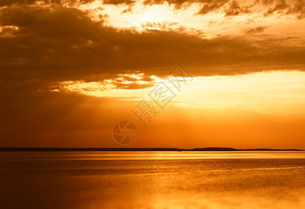 海洋地貌的日落光线海景背和的日落光线hd河橙日出图片