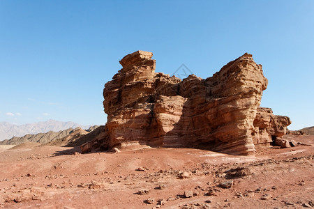 自然岩石沙漠中经风热的橙色岩石户外内盖夫图片