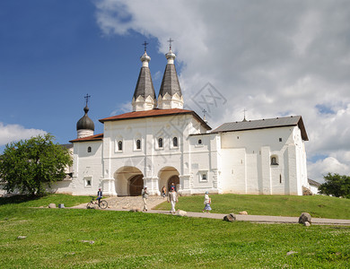 地标俄罗斯沃洛格达地区费拉蓬托夫修道院圣门夏天高清图片