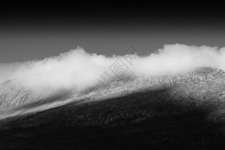 黑白阴山风景背高清黑白阴山风景背北方假期戏剧图片