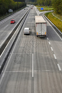 交通堵塞的高速公路上汽车欧洲英国旅行图片