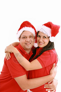 圣诞节拥抱的情侣图片