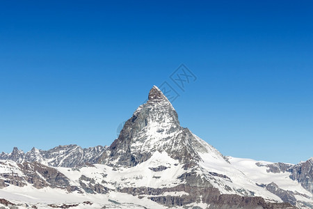 雪顶峰马特霍恩蓝色天空的山马蓬瑞士泽特阿尔卑斯山脉图片