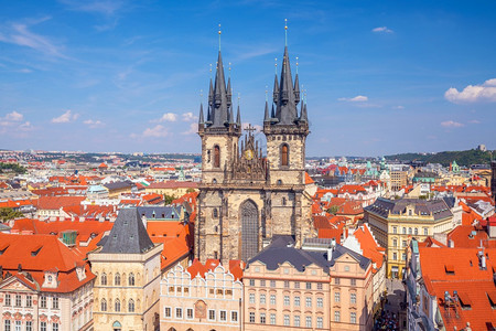 捷克布拉格与TynChurch的旧城广场历史吸引力欧洲的图片