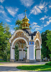建筑学走僧乌克兰基辅0712乌克兰基辅的圣迈尔斯金圆顶修道院在一个阳光明媚的夏日早晨乌克兰基辅的圣迈尔斯金圆顶修道院图片
