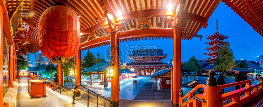 神道夜晚城市景观日本东京浅usa的天津寺全景图片