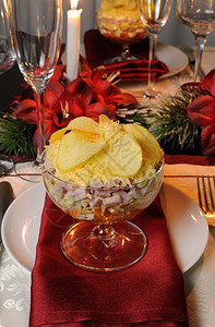 厨房花食物玻璃杯中节日分层沙拉图片