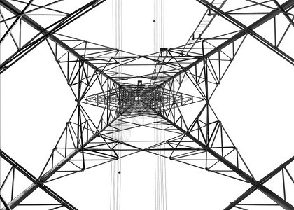 电气分配工程从天空背景的高压杆下看图片