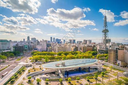 城市景观现代的塔日本名古屋市中心蓝天线图片