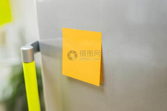 提醒公告门冰箱黄色粘贴纸条图片