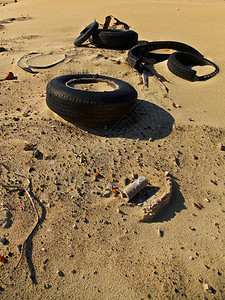 唐碎片垃圾和橡胶污染垃圾和橡胶污染对我们沿海滩的环境问题我们图片