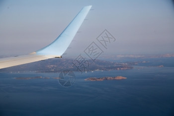 车辆白色的高以飞机翼观察撒丁岛图片