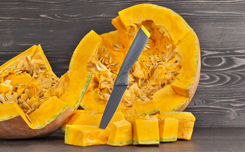 季节切成一片橙南瓜烹饪时间关闭橙南瓜烹饪自然煮熟的图片