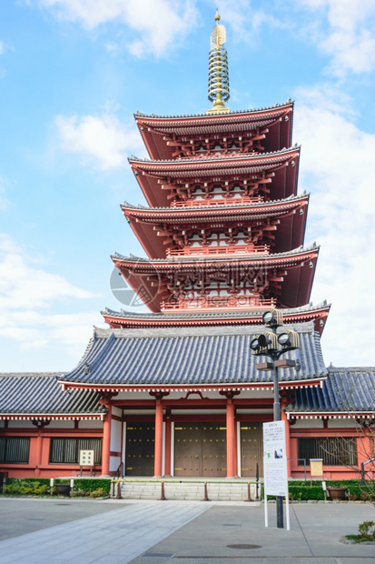 禅建筑学门在日本一个明的美丽浅草寺庙图片