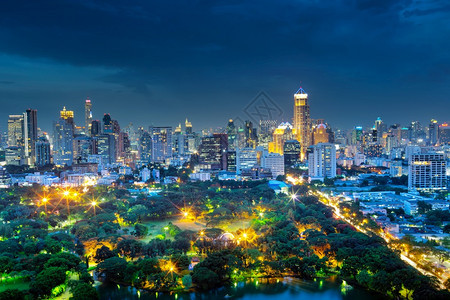 城市现代的曼谷黄昏夜景区商业曼谷夜景的市风夜金融的图片