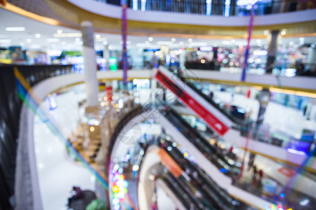 新闻部商店的bokeh抽象光背景柜台模糊的浅图片