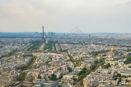 从法国巴黎蒙帕纳斯塔看到巴黎与埃菲尔铁塔无残疾者和国防商业区一道的巴黎天际线航空全景从法国巴黎蒙帕纳斯塔看到天线旅游法语图片