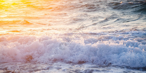 日落夏季假背景的海浪阳光放松户外图片