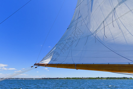 旅行天空私人帆船游艇的吊杆帆和操纵风景户外图片