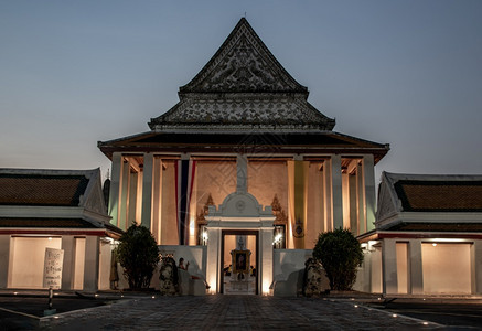 佛教晚间泰国曼谷2019年月7日晚上七点美丽的寺庙建筑是拉玛三世国王统治的艺术这是PhraNakhon区旅游目的地最高峰标建造图片