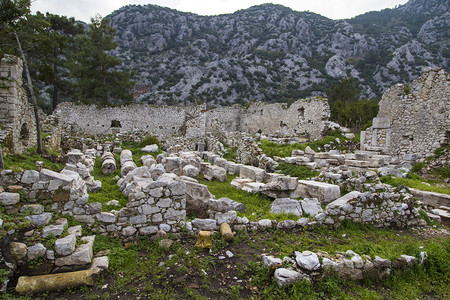 奥林波斯古城观景废墟墙壁和石棺自然建造岩图片