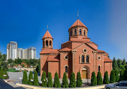 亚美尼使徒是美尼人民的东方正的一部分它是乌克兰敖德萨最古老的社区亚美尼使徒之一1920年月3日至19年月日正面天图片