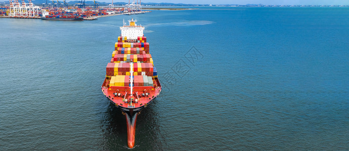 航空侧视集装箱船在公海进出口业务物流和国际运输中载集装箱有复制空间加载货物港口图片