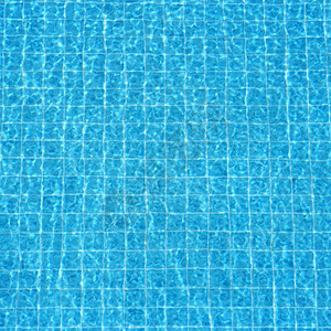 有质感的游泳清除池中蓝色波纹水背景图片