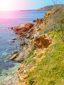 支撑自然西里法维尼亚纳岛地中海岸蓝色的图片