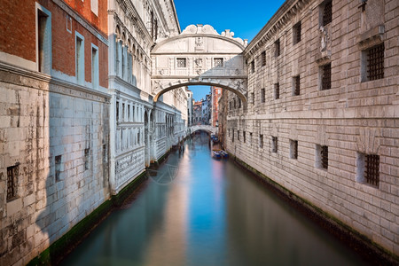 意大利威尼斯的叹息桥和Doges宫景观威尼斯人天际线图片