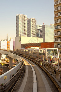股票摄影通勤东京关地区日本新过境的悠里空美高一铁路图片