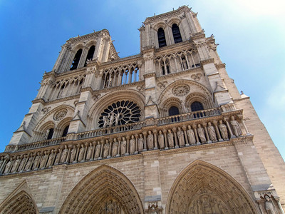 法语巴黎圣母院大教堂引用天主圆顶灵建造图片