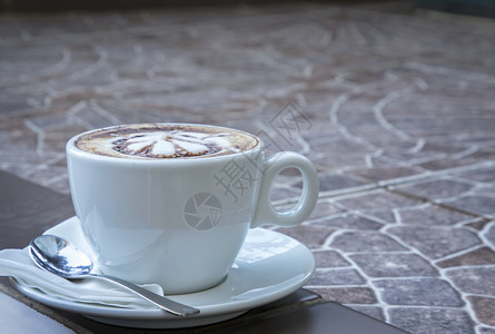 热的颜色喝杯咖啡一配上美丽的艺术早餐配着咖啡拿铁的早餐玛奇朵图片