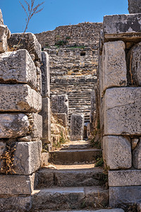 土耳其安纳托利亚西海岸古希腊城市Miletus日夏阳光明媚的MiletusAnatolia柱子米利都大量的图片