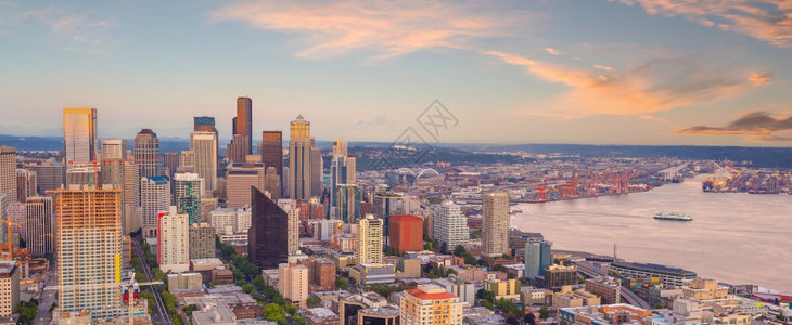 美国西雅图市下城的天线城风景暮金融的蓝色图片