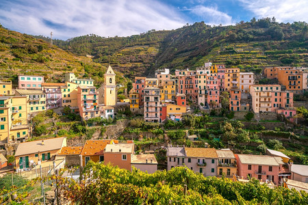 里维埃拉意大利语马纳罗拉欧洲辛克特尔斯里欧地中海山脉上的多彩城市风景观图片