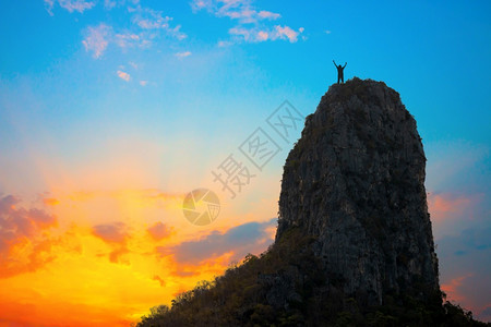 谁商业男人身居最高顶峰并获得巨大成功者人数最多图片