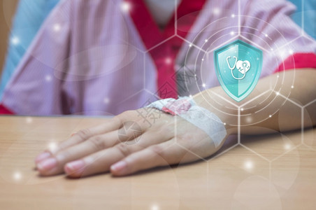 研究个人的孩子医疗保险按钮防护在虚拟屏幕上对有病背景的人进行健康检查保险概念在线数字技术健康保险在网上数字技术健康保险图片