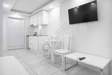 现代白色房间模拟室内设计置厨房家具用于一个小旅馆公寓住宅展示品的现装家具灯光私人的平铺背景图片