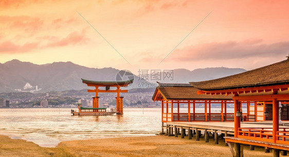 佛教徒宫岛日本著名的漂浮托里城门地点传统的图片