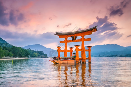 贵船神社旅行风景优美历史宫岛日本著名的漂浮托里城门背景