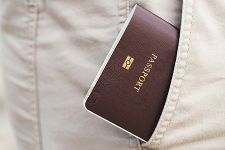 为了外国游客的护照和信用卡运输图片