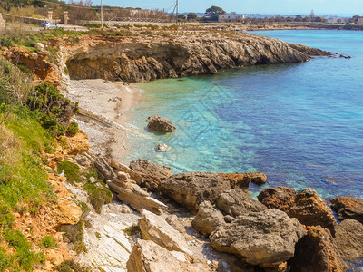 美丽的西里法维尼亚纳岛地中海岸热带滩图片
