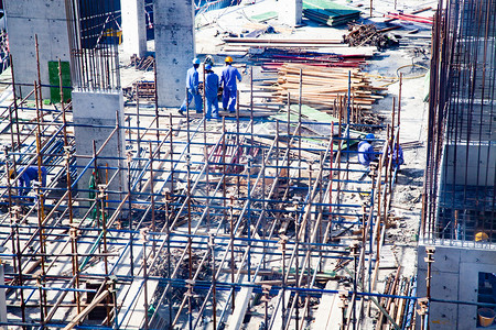 DUBAIUAE2018年在迪拜的建筑活动住房技术起重机图片