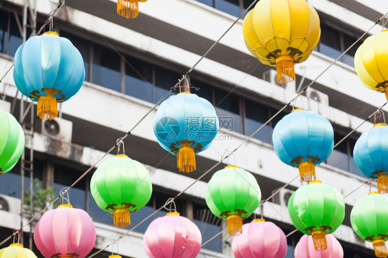 灯具自然庆祝新年灯光彩色多的颜亚洲图片
