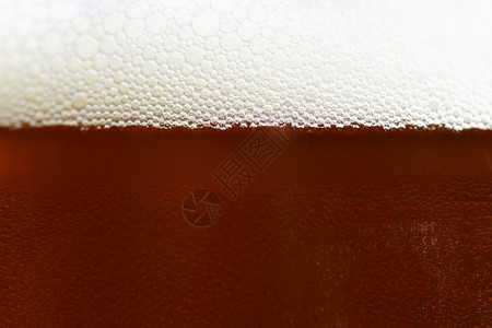 酒馆夏天Beer啤酒的美丽详细内容击打杯啤酒并配有泡沫的Beebeer茶点图片