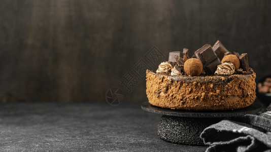 甜的成人端前视图美味的巧克力蛋糕摊台配有复制空间分辨率和高品质的美照片露面彩色景漂亮的图片脸前观美味的巧克力蛋糕摊台装有复制空间图片
